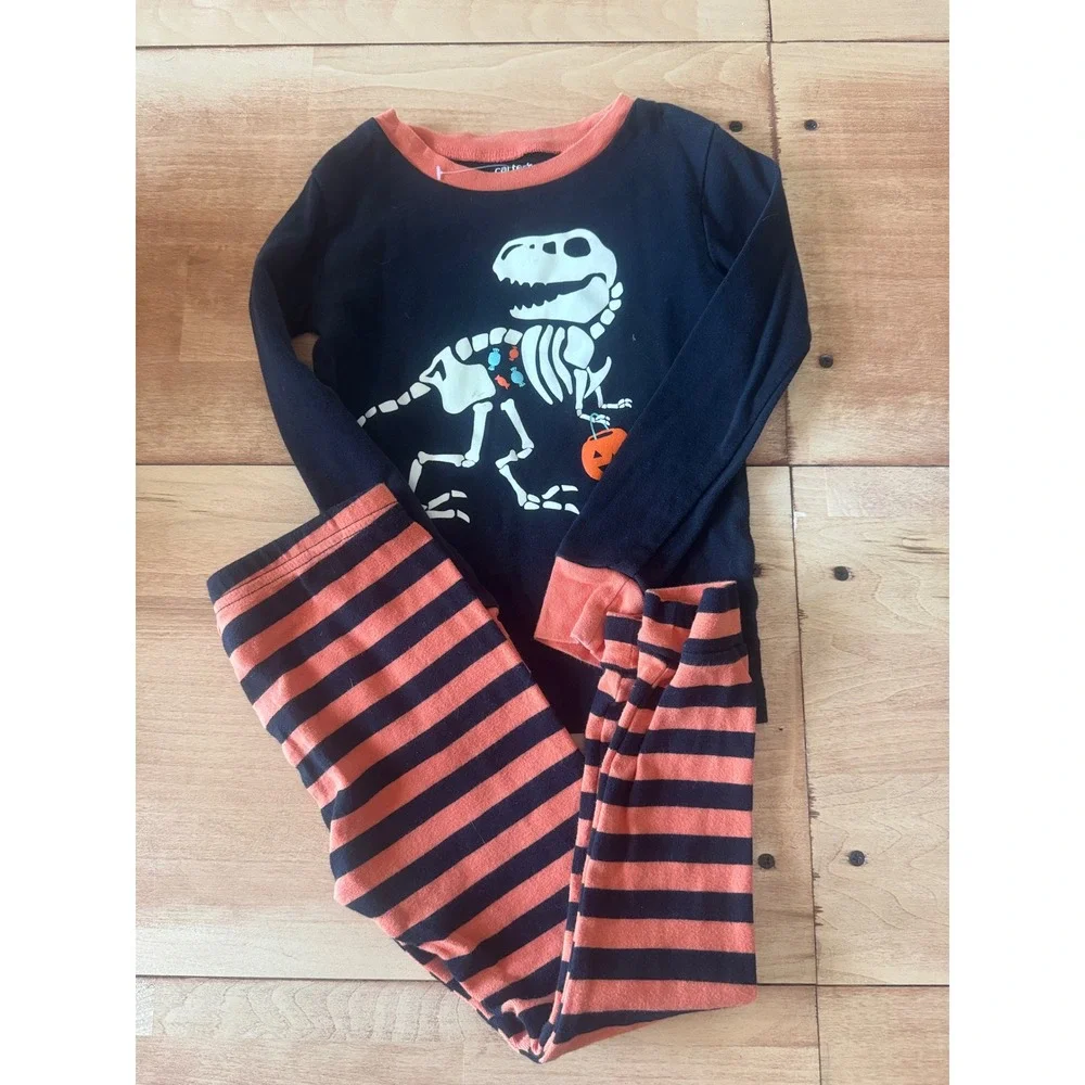 Carters Kids Dinosaur Skeleton Halloween Pajamas Size 5t‎